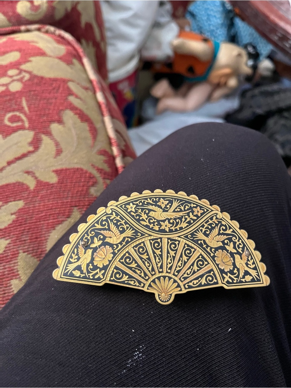 Handheld Fan-shaped Decorative hair clip in Black and Gold